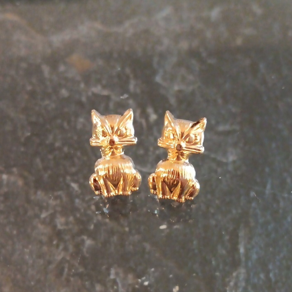 GOLD CAT EARRINGS